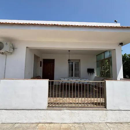Paradise By The Sea Holiday home *