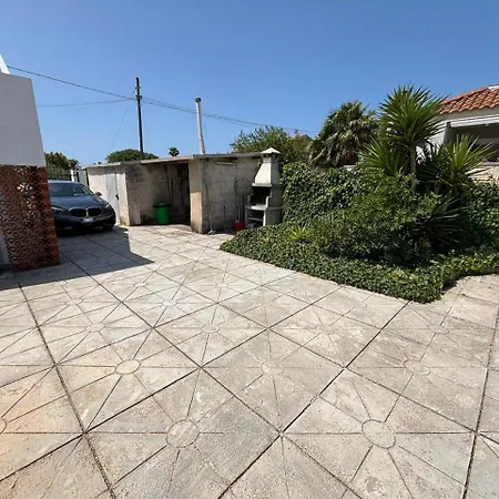 Paradise By The Sea Holiday home